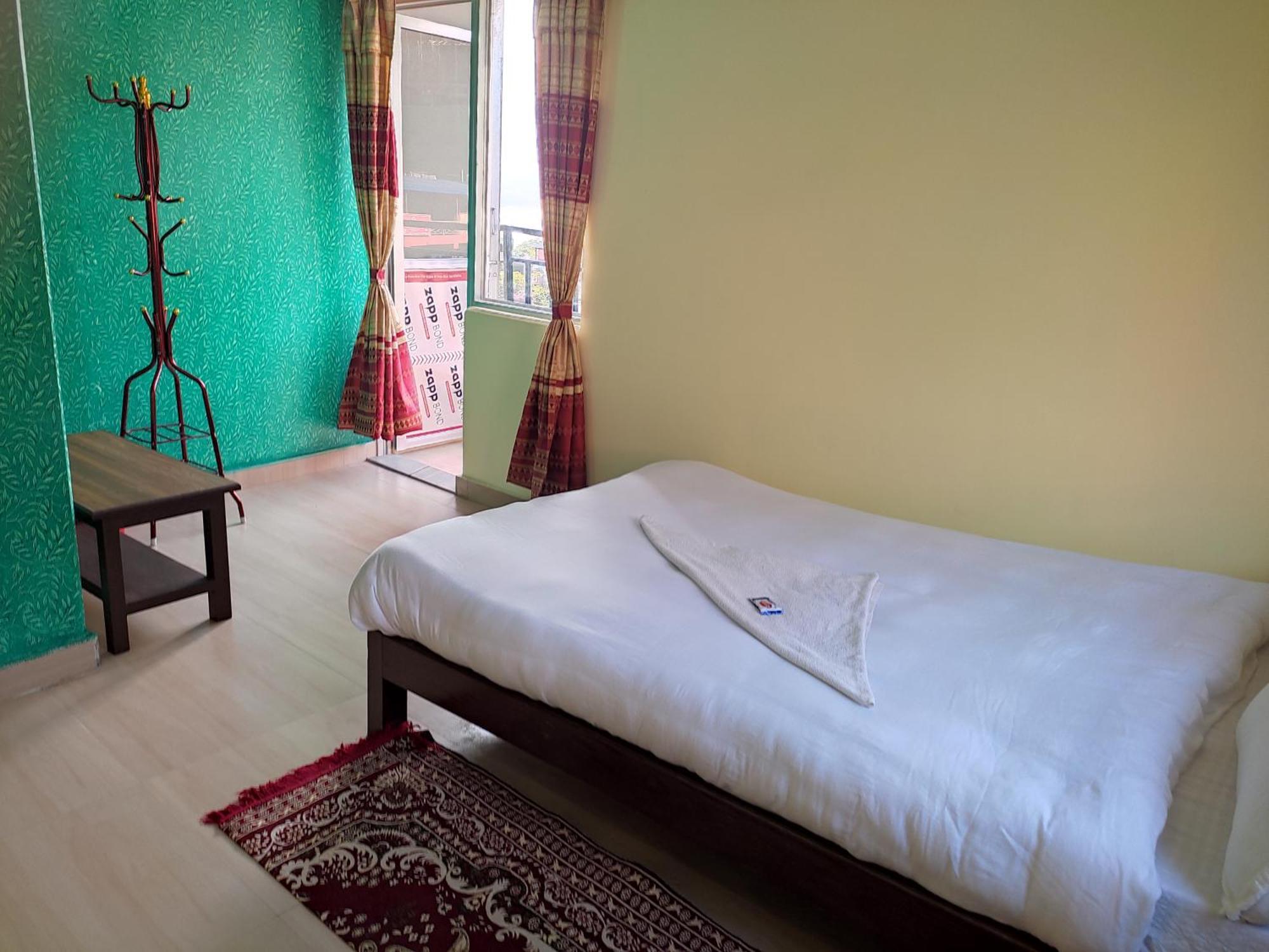 Hotel Green Hill View Pokhara Room photo