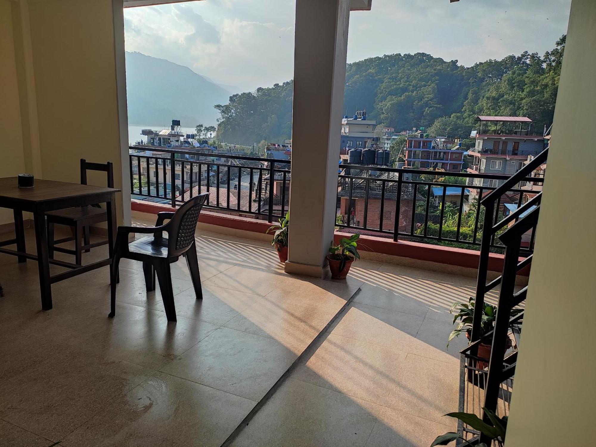 Hotel Green Hill View Pokhara Room photo